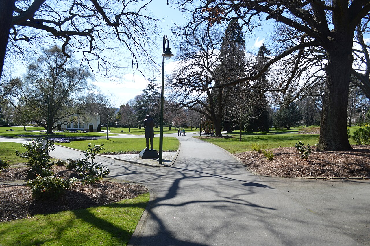 Paths and mature trees in Launceston City Park